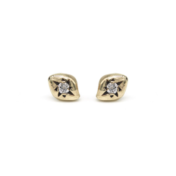 snake eye studs